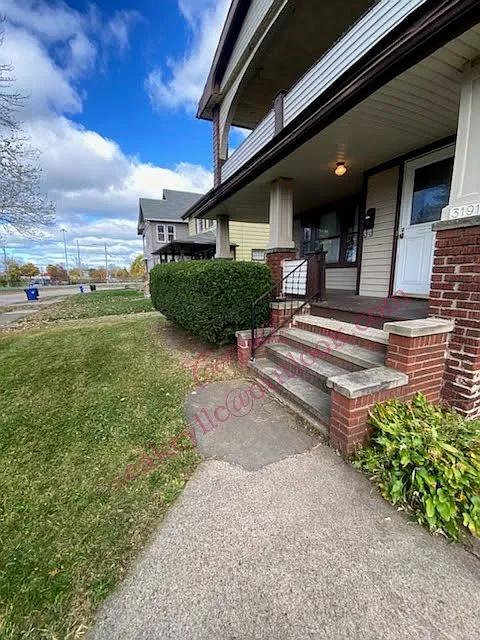 2 bed, 990 sqft, $1,150 — Photo 2