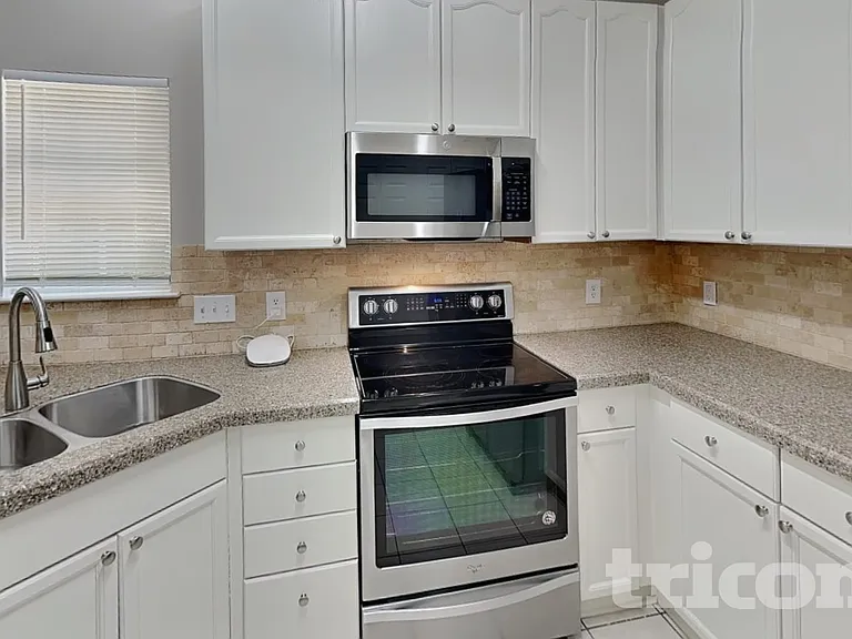 4882 Aldridge Pl NW — Photo 7