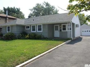 2638 Kensington Rd, East Meadow, NY 11554