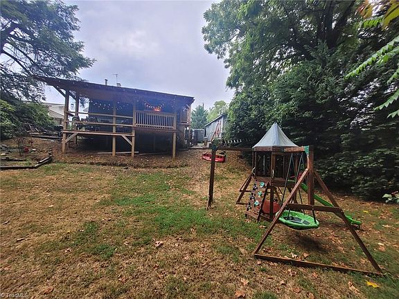 2nd image of 904 Trogdon St