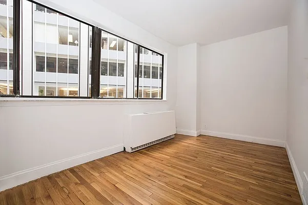 Rented by REAL New York | media 19