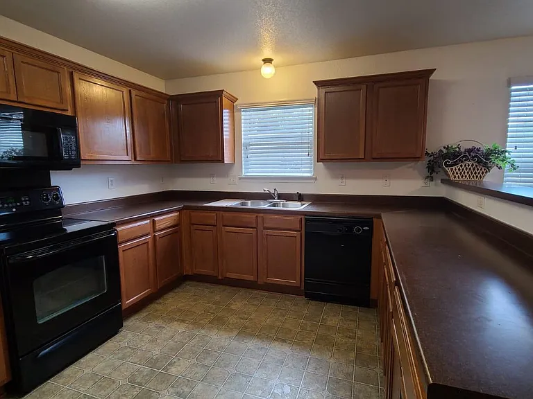 8803 Mainland Rdg — Photo 8