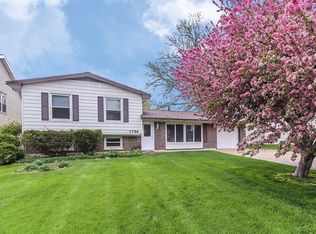 7798 Asbury Cir S, Hanover Park, IL