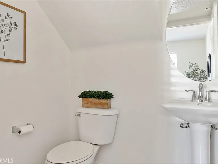 399 W Mountain Holly Ave — Photo 12