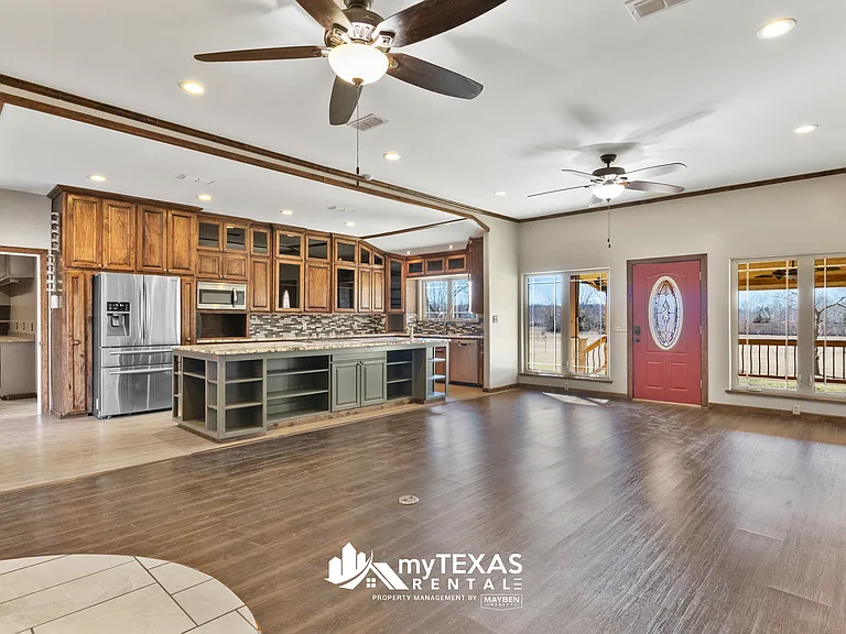 278 County Road 2415 — Photo 5