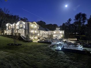 10800 Pleasant Hill Dr, Potomac, MD 20854