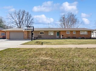 461 N 9th St, Oskaloosa, IA 52577