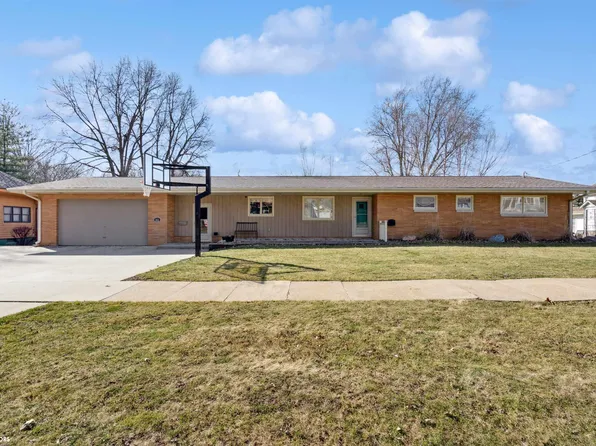 461 N 9th St, Oskaloosa, IA 52577