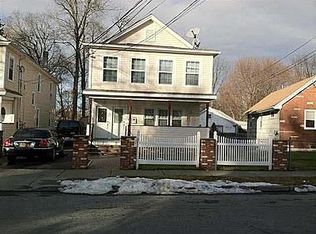 11 Lawrence Rd, Poughkeepsie, NY 12601