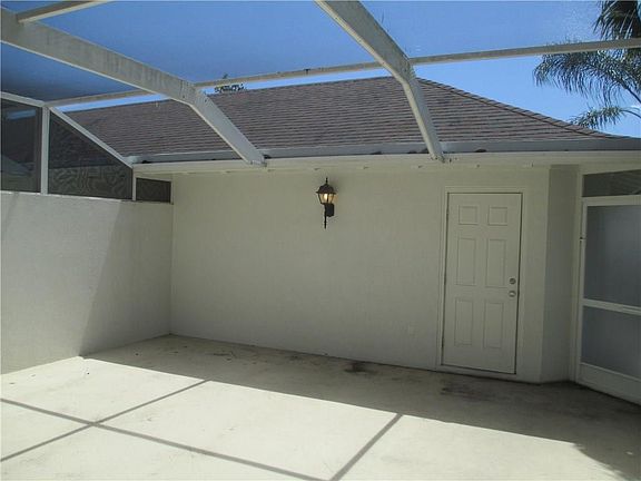 3rd image of 2737 E Community #2737