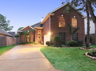 8006 Makaha Cir, Houston, TX 77095