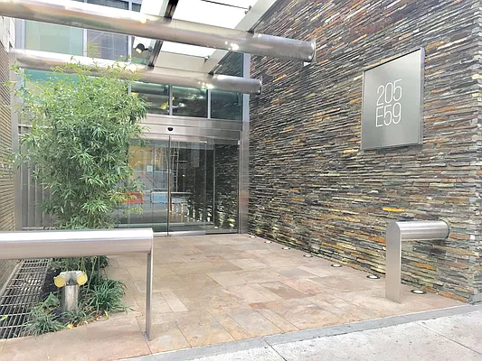 Rented by Owner | media 12