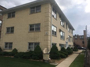 20 S 6th Ave #3, La Grange, IL 60525