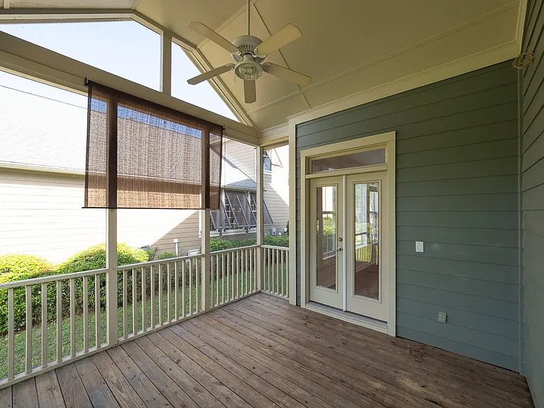 3040 Treadwell St — Photo 26