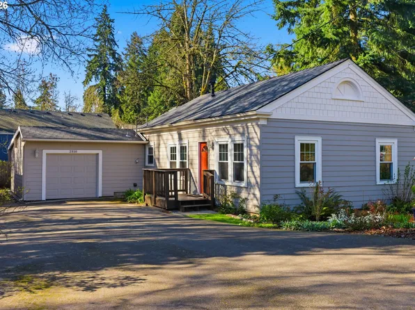 2310 SW Dolph Ct, Portland, OR 97219