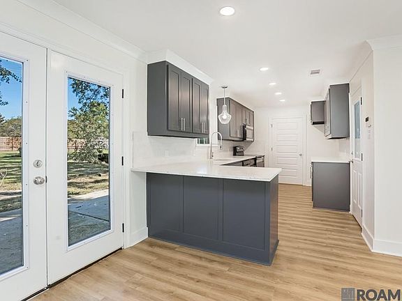 3rd image of 10159 Ridgely Dr