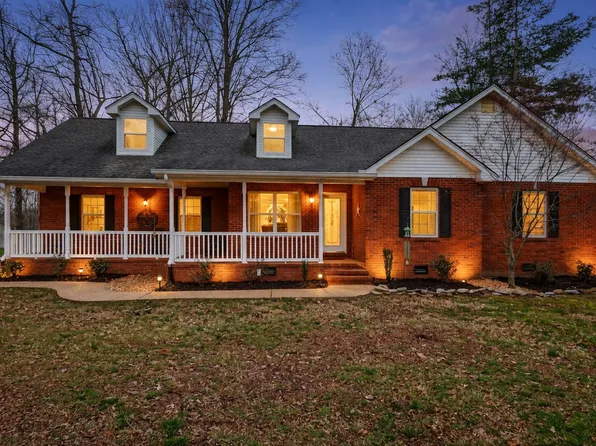 2502 Dobbins Pike, Portland, TN 37148