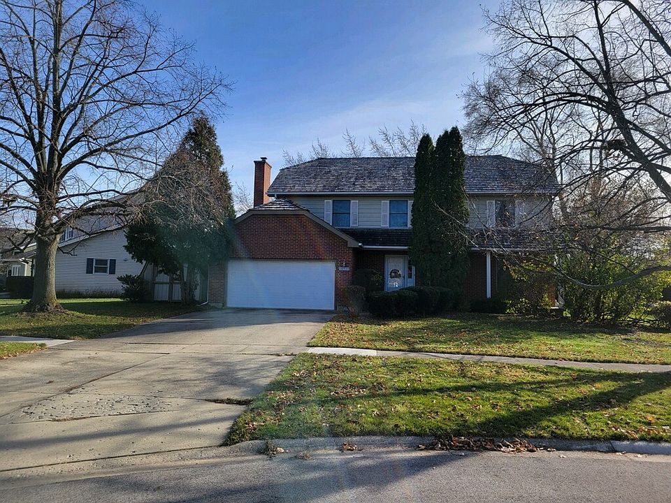 1st image of 17685 W Noreen Ct