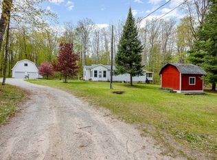 6924 Leslie St, Hale, MI 48739