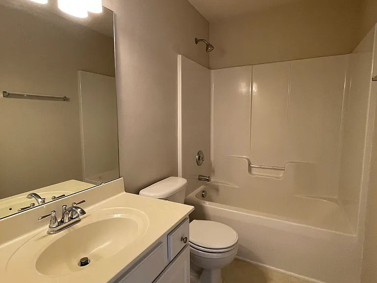 5637 Berry Creek Cir — Photo 10