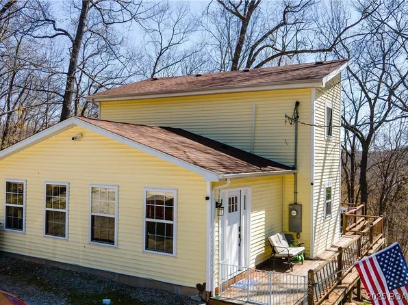 122 Jade Rd, Rocky Mount, MO 65072
