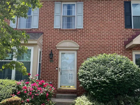 528 Greenwood Ct, Harleysville, PA 19438