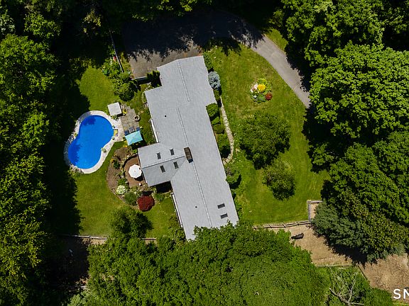 2nd image of 19 Hi Barlow Road
