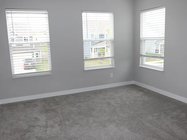 2704 Grassy Branch Dr — Photo 11