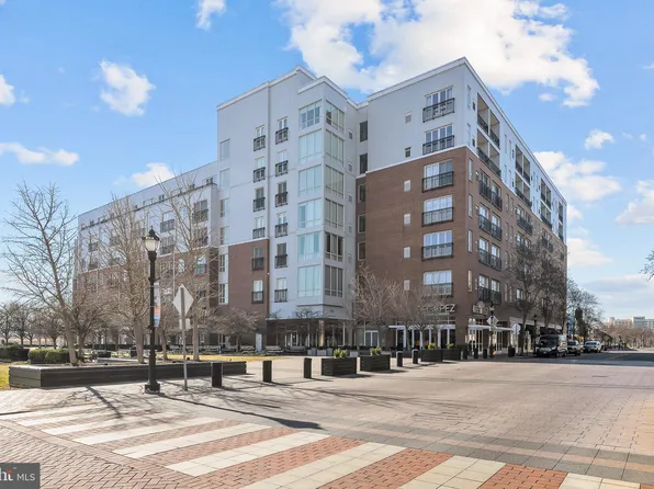 530 Harlan Blvd Unit 410, Wilmington, DE 19801