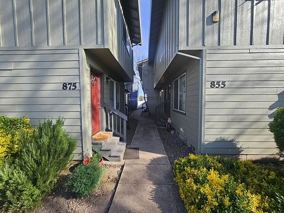 4th image of 855-875 Concord St NE #855-DC