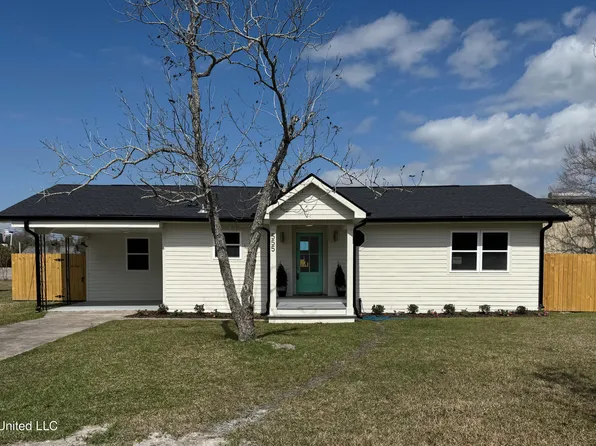 555 Saint John St, Bay Saint Louis, MS 39520