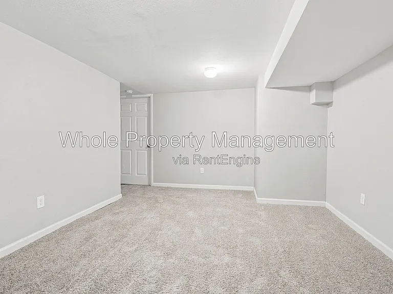 2044 N Ogden St — Photo 26