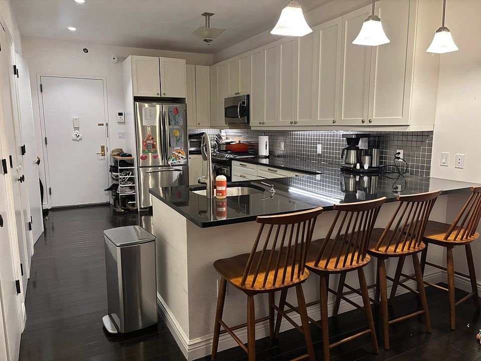 1st image of 30-11 21st St #2