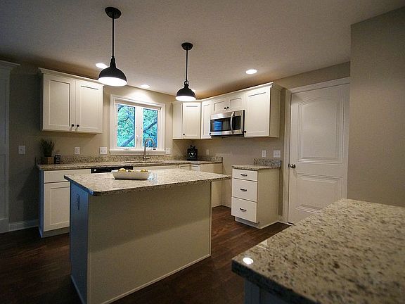 4th image of 274 Belmar Blvd
