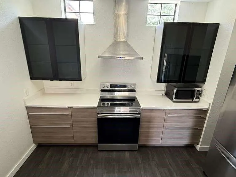 6133 Metrowest Blvd #105 — Photo 32