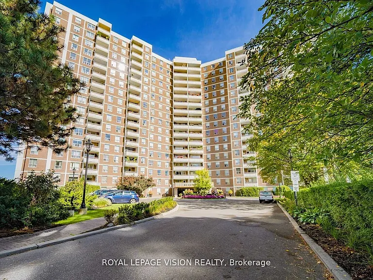 20 Edgecliff Golfway #1202 — Photo 1