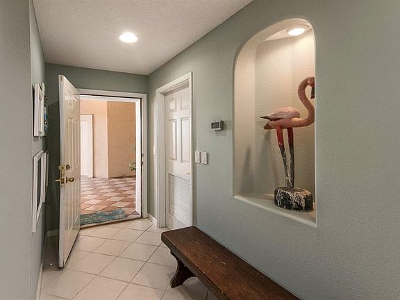 5th image of 403 Tarpon Ave APT 415