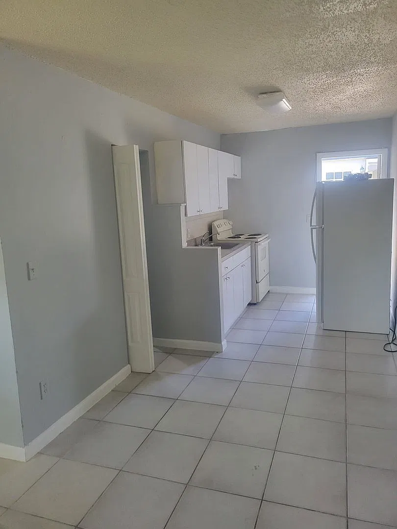 6097 Rodman Street — Photo 2