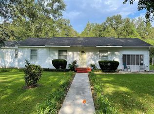 180 Geranium Dr, Picayune, MS 39466