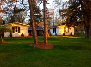 10625 Greiner Rd, Clarence, NY 14031