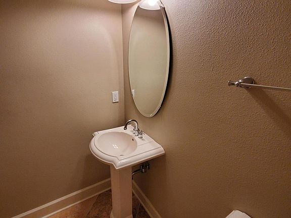 5th image of 13846 Atlantic Blvd APT 813