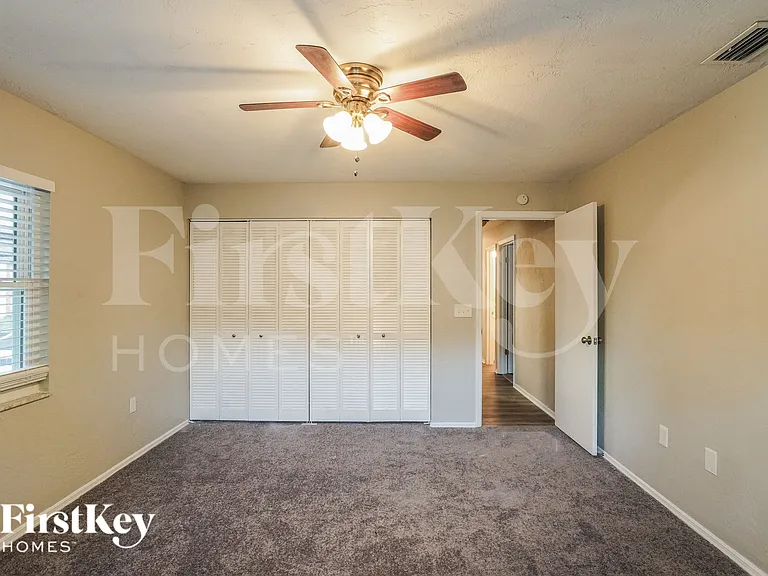 3017 Vista Palm Dr — Photo 11
