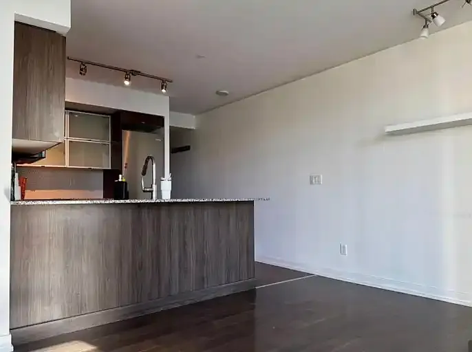 170 Fort York Blvd #409 — Photo 2