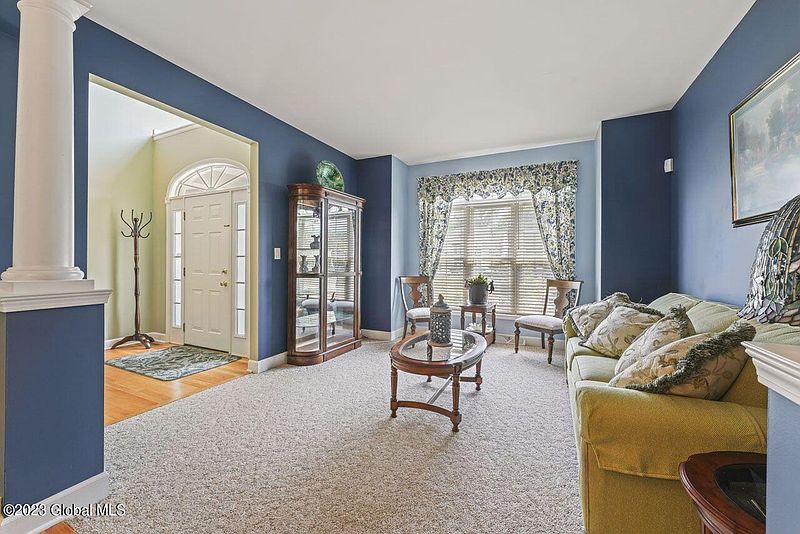 5th image of 18 Knollwood Drive