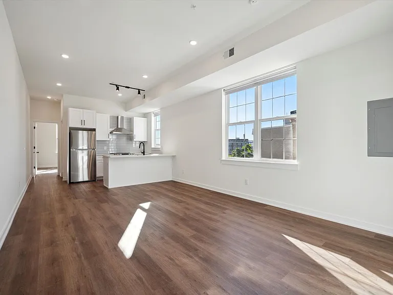 Aston Lofts — Photo 33
