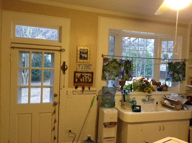 2314 Stark St — Photo 3