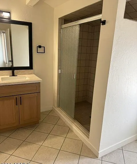 1818 S River Dr — Photo 17