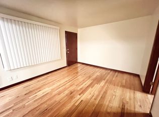 W1319 - Hudson's Bay Court, Vancouver, WA 98661