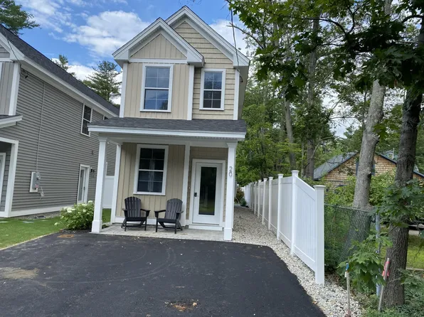 20 Auburn Street, Dover, NH 03820