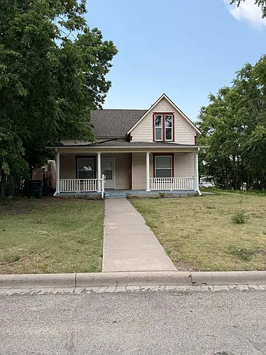 1421 Hubbard St Photo 1
